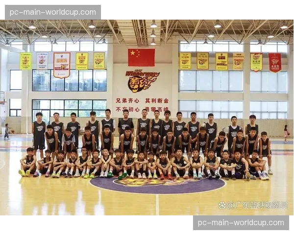 CBA俱乐部青训营开放日,吸引数千青少年参与 CBA俱乐部青训营开放日,吸引数千青少年参与