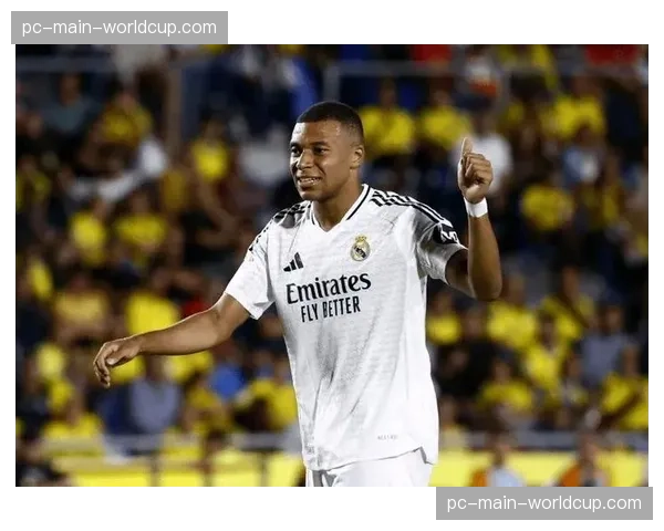 姆巴佩接受专访:谈及巴黎圣日耳曼未来与个人职业规划 姆巴佩接受专访:谈及巴黎圣日耳曼未来与个人职业规划